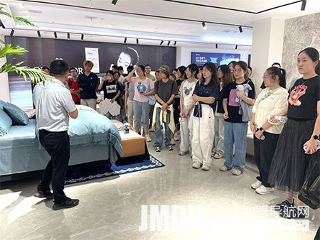 1753856294514169.jpg 2.jpg